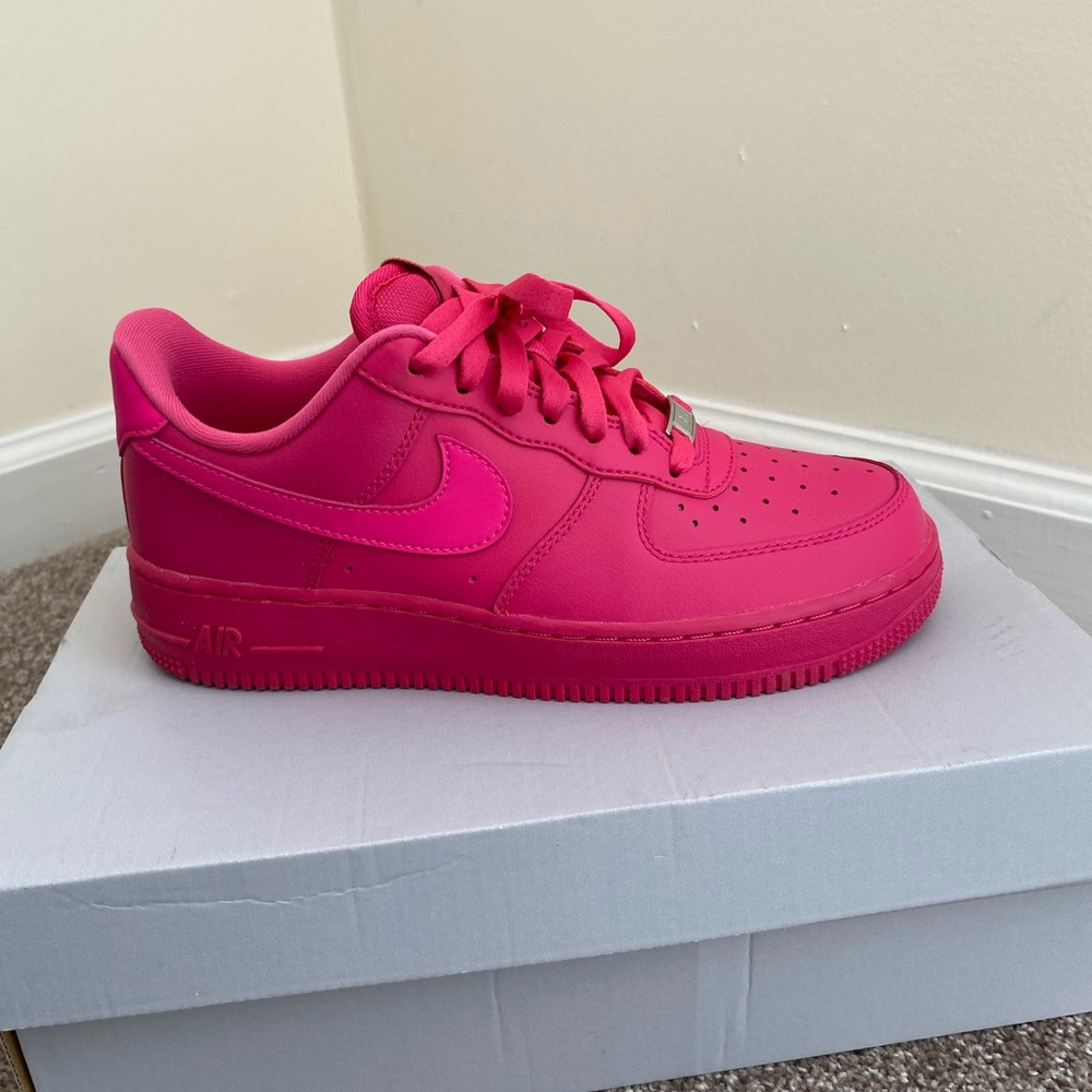 Air Force 1 07’ (Hot pink)